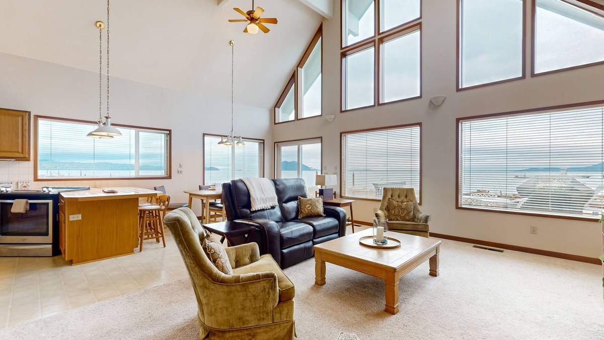 Bellingham Apartment | Charming waterfront cabin with expansive decks, and direct beach access