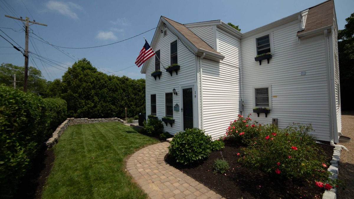 Hyannis House | Charming 'Waterfront District' Home in the Heart of Hyannis Port.