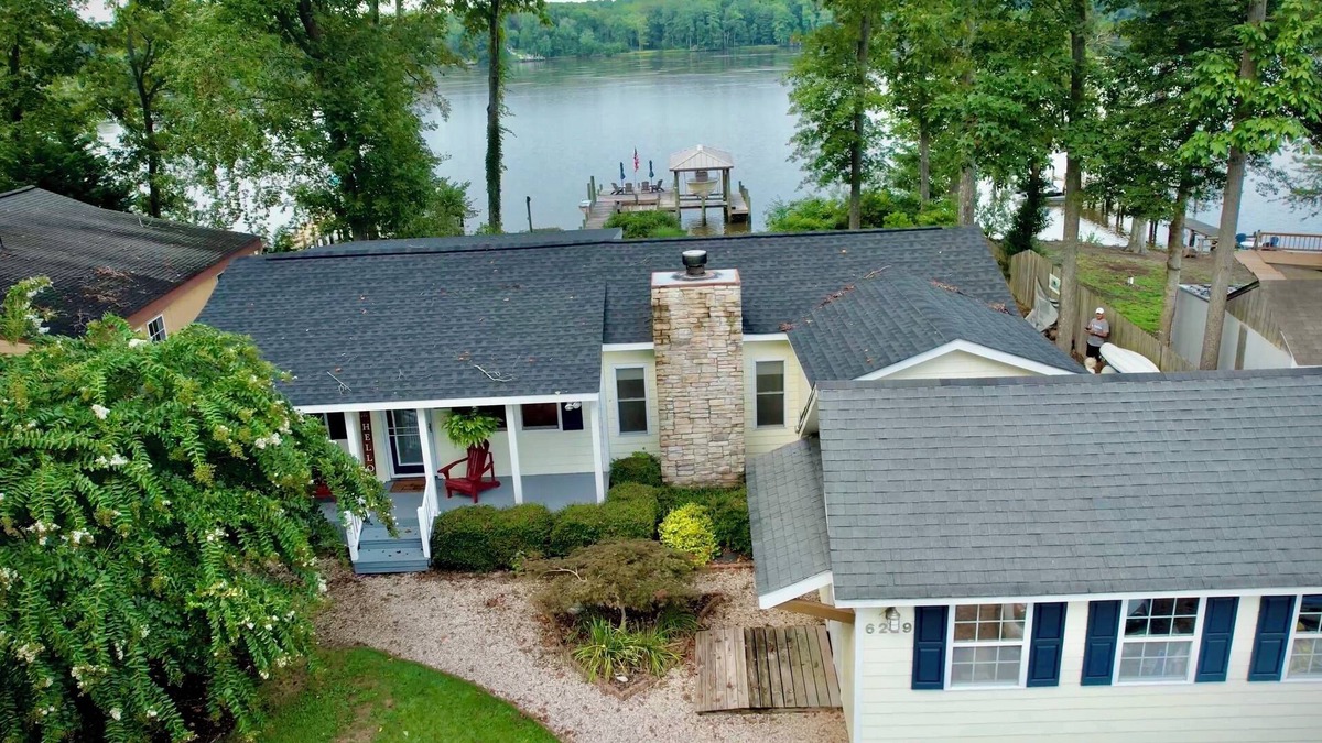 Saluda House | Charming Waterfront Home on Sought After Piankatank!