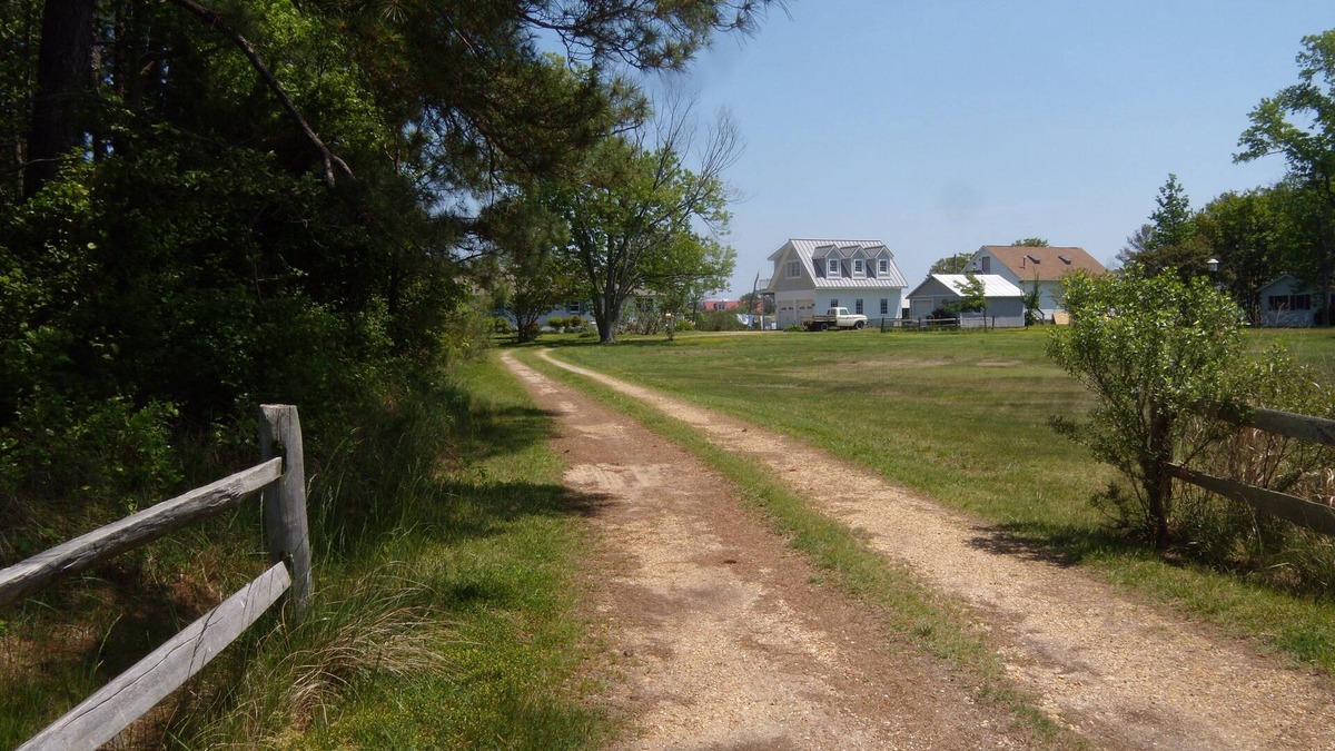 Piney Point Cottage | Charming Waterfront Escape with beach and pier for fishing and crabbing