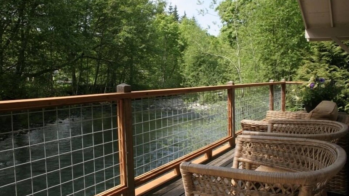 Port Angeles East Cabin | Charming Waterfront Cabin Near Olympic National Park