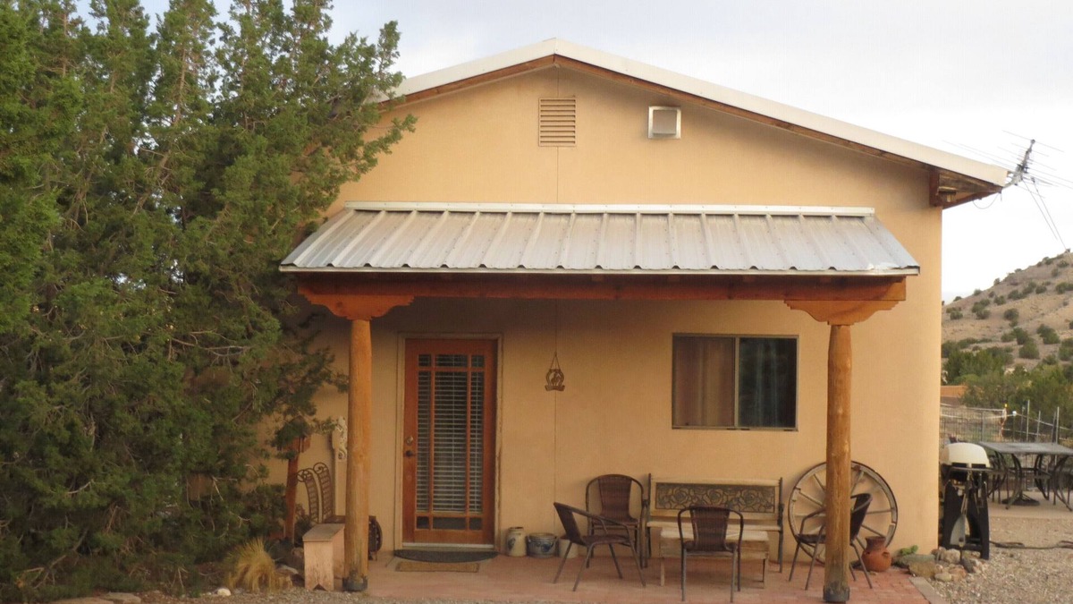 Placitas House | Charming 'Western' Guest House in the Placitas Foothills; Peaceful Yet Close