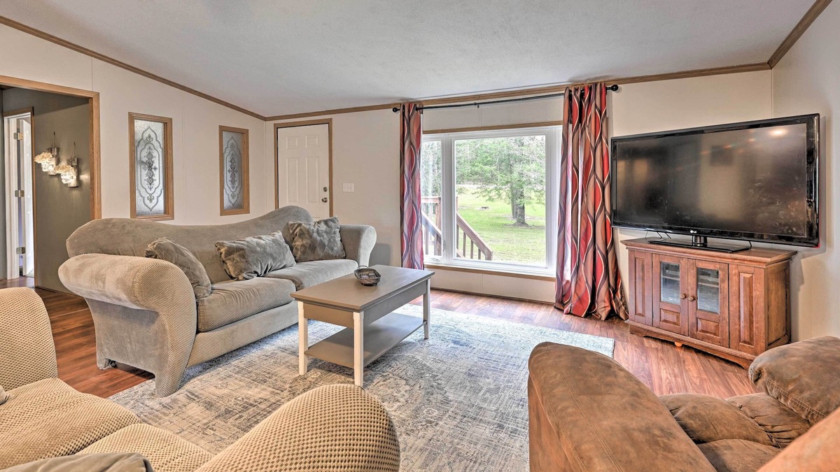 White Lake House | Charming White Lake Homestead w/Fire Pit!