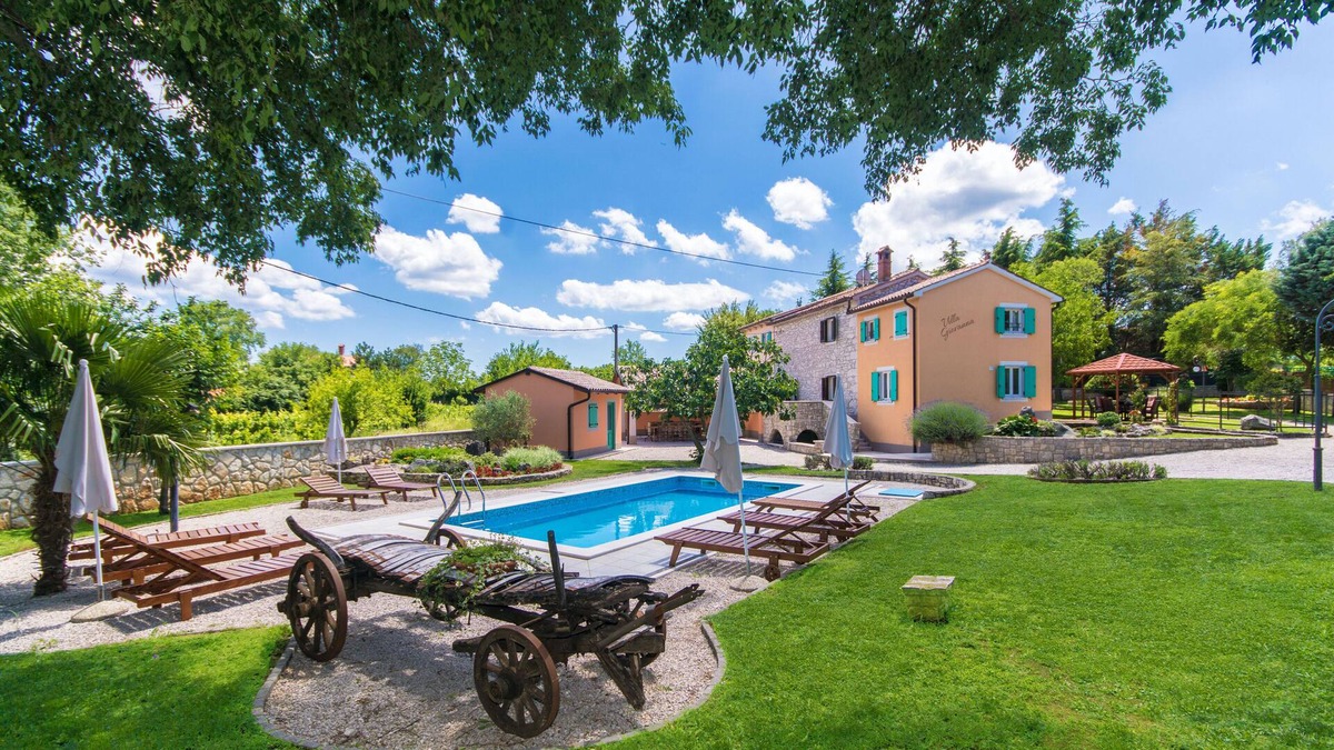 Sumber Villa | Charmingly decorated Villa in a beautifully landscaped garden