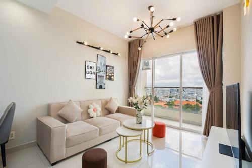 District 10 Apartment | Charmington La Pointe - Central Suites D10