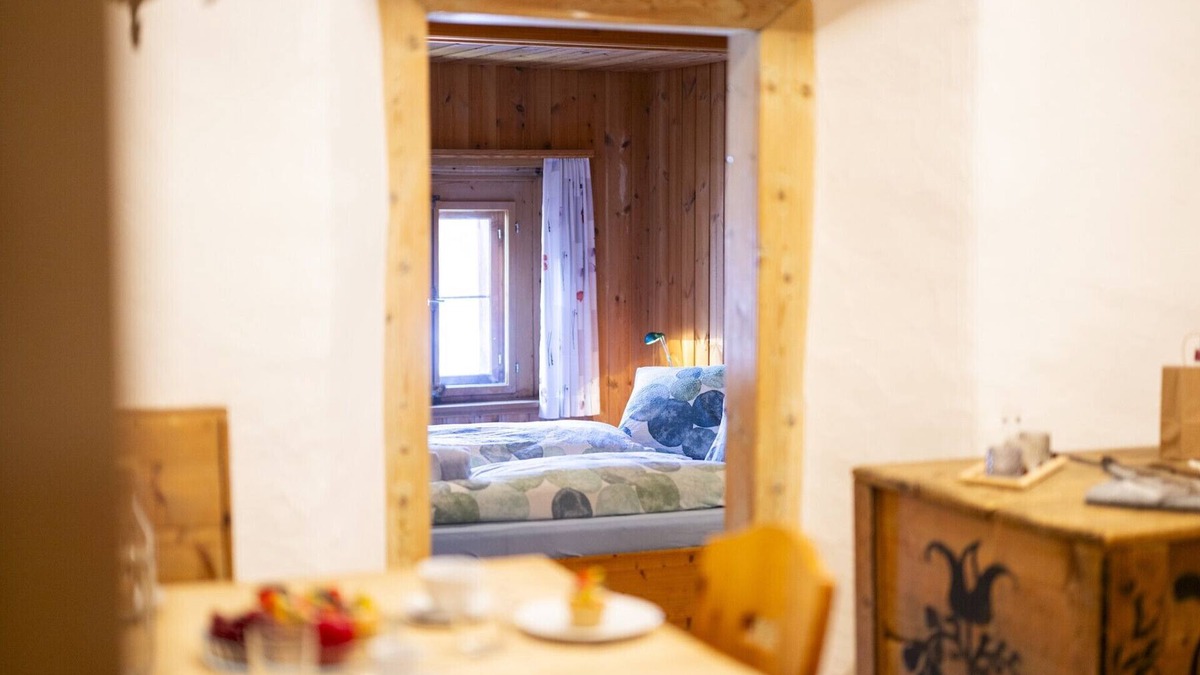 Ardez Apartment | Chasa Campell: The flat is on the first floor of an Engadine house