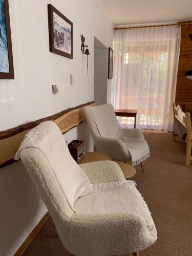 Stara Lesna Ski Chalet | Chata Astrička