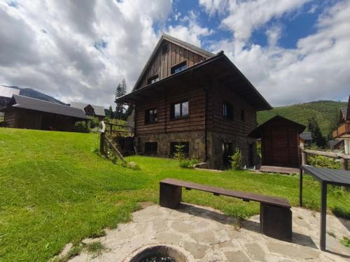 Demanovska Dolina Ski Chalet | Chata Líška JASNA