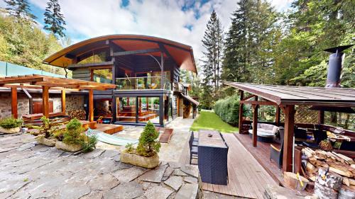 Cadca Ski Chalet | Chata v srdci lesa