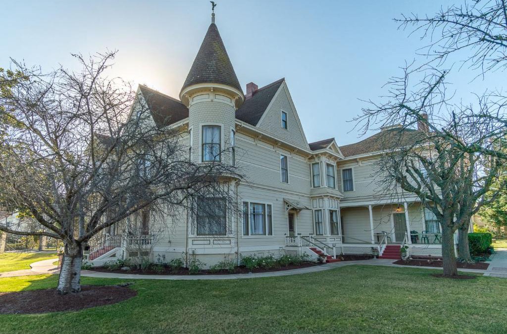 Salinas Hotel | Chateau Coralini