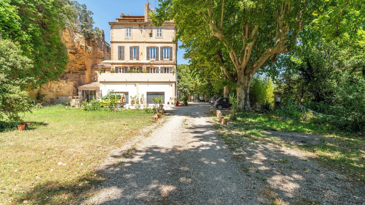 Miramas Apartment | Chateau de Couvent - Apartment for 4 people next to the golf course