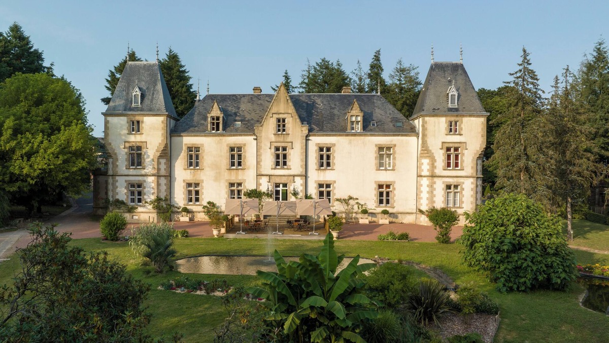 Chambretaud Hotel | Chateau Hotel le Boisniard