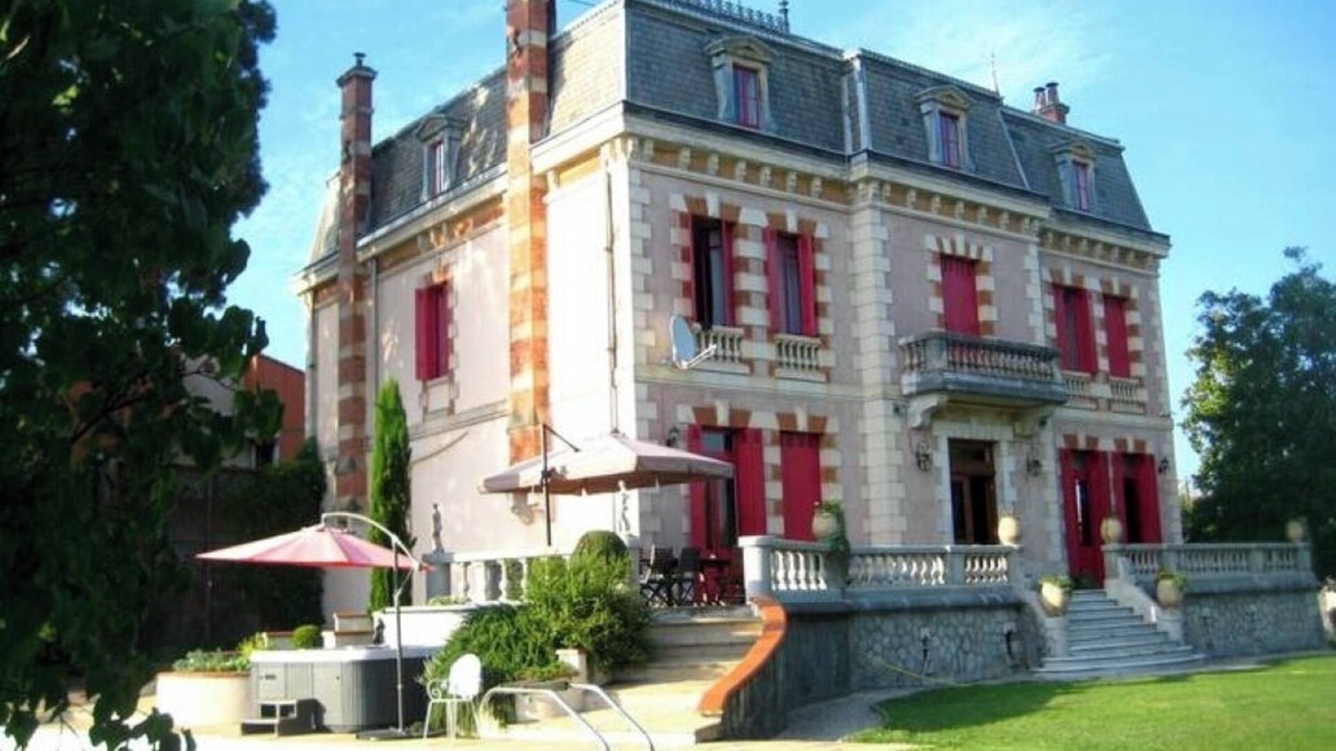 Montrejeau Other | Chateau ideal for Family Holidays/Reunions, Etc.