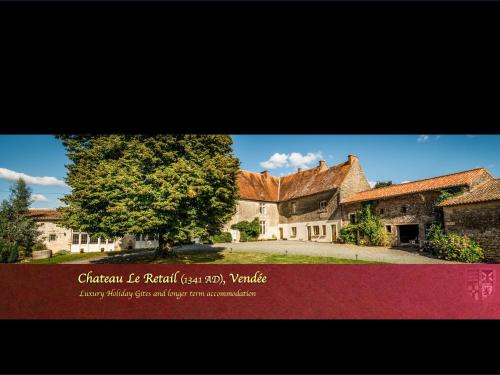 Saint-Hilaire-des-Loges House | Chateau Le Retail