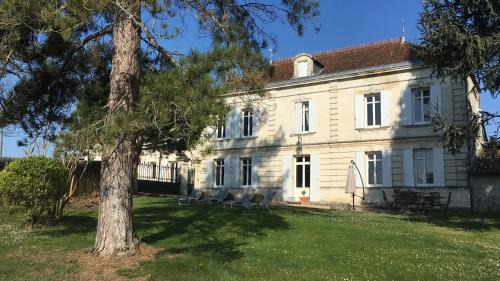 Saillans House | Chateau Magondeau