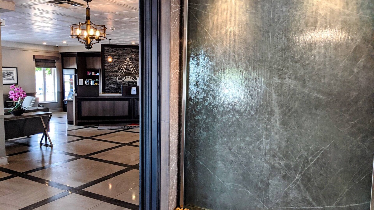 Moncton Hotel | Chateau Moncton Trademark Collection by Wyndham