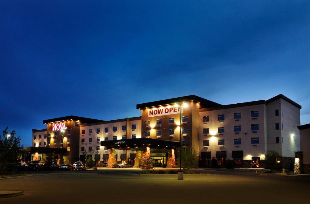 Northwest Edmonton Hotel | Chateau Nova Yellowhead