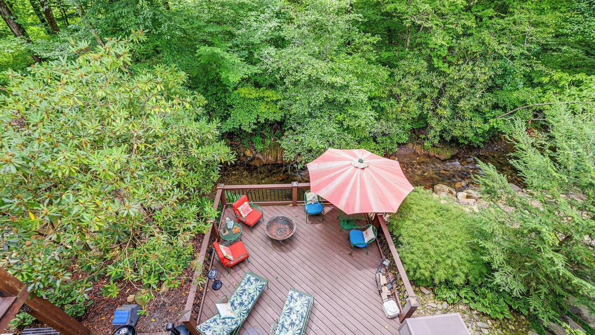Hayesville Apartment | 'Chateau on Compass Creek' Hayesville Apartment!