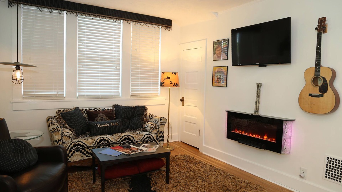 Edgehill Apartment | Chateau on the Row - The only true studio apartment on Music Row