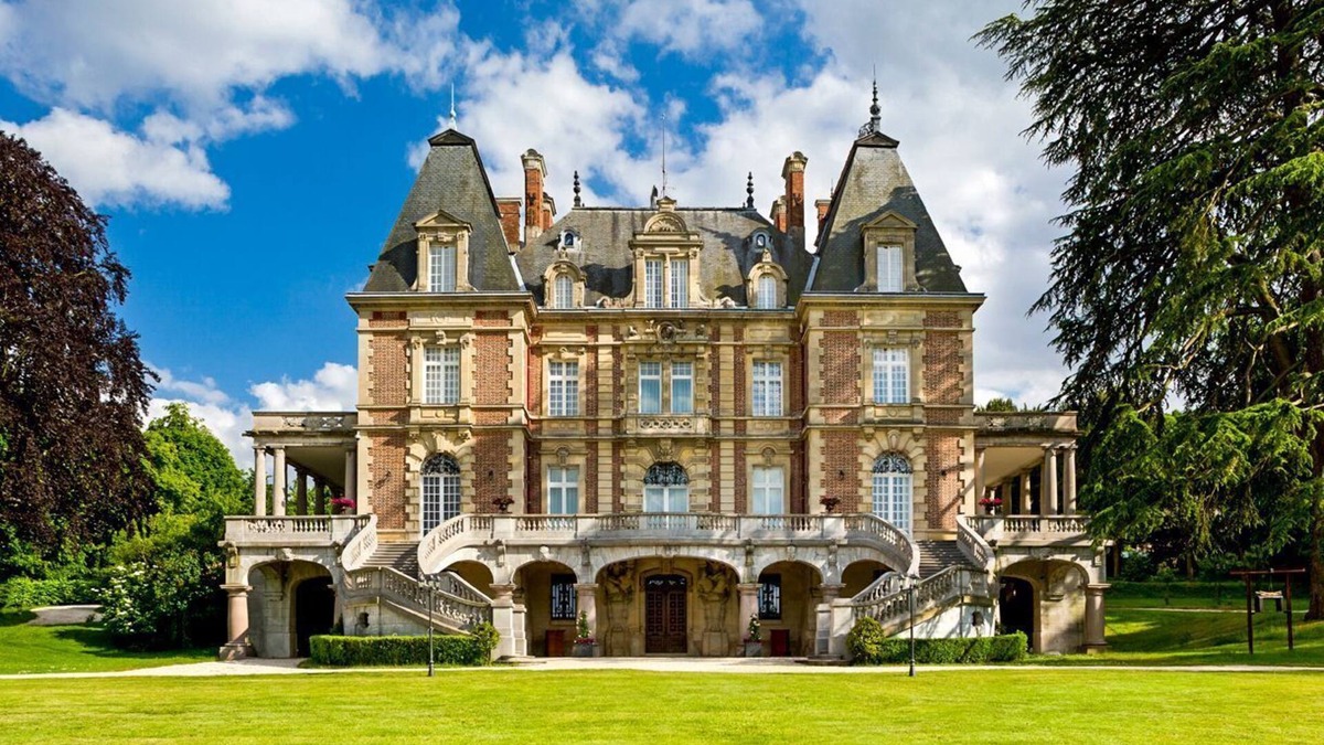 Attainville Other | Chateau Royal - Nine Bedroom Castle, Sleeps 25