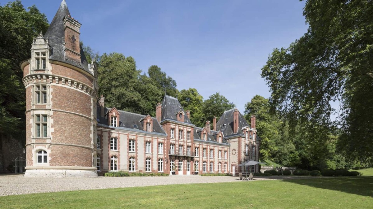 Bazincourt-sur-Epte Other | Chateau Saint-Clair - Ten Bedroom Castle, Sleeps 20