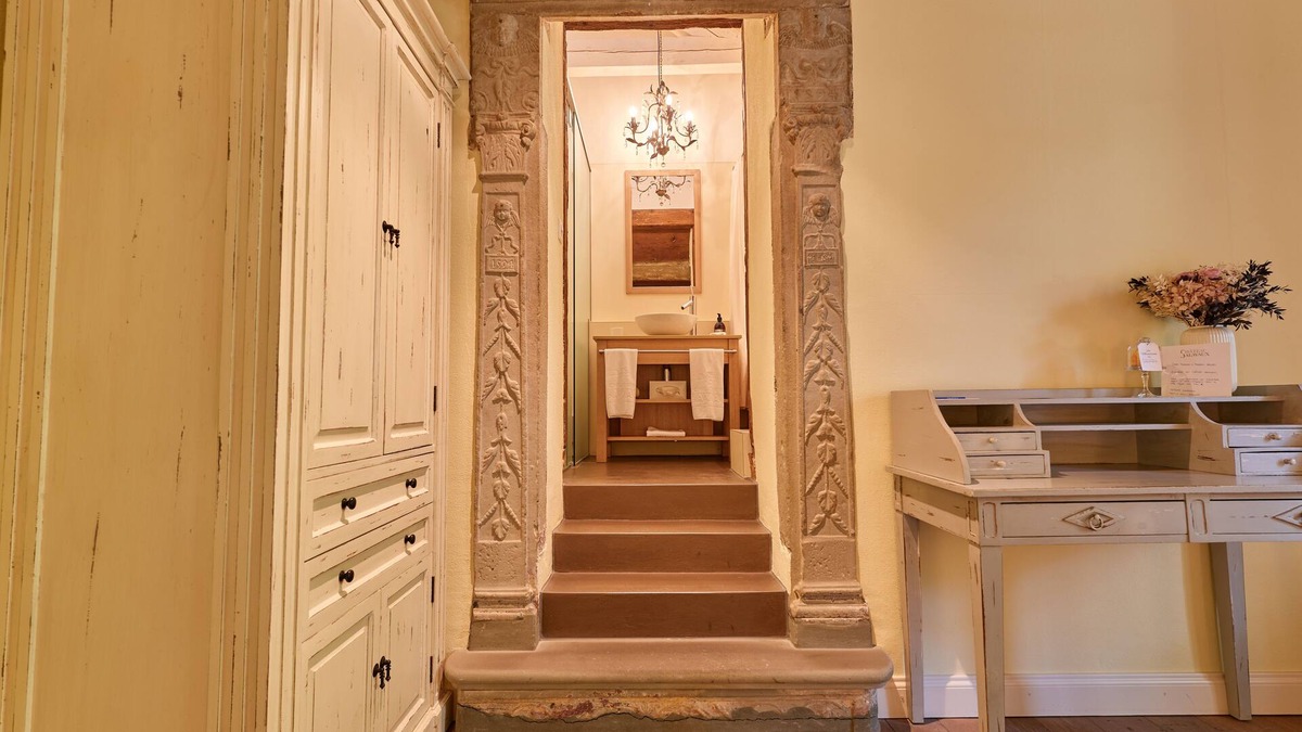 Salavaux Hotel | Chateau Salavaux