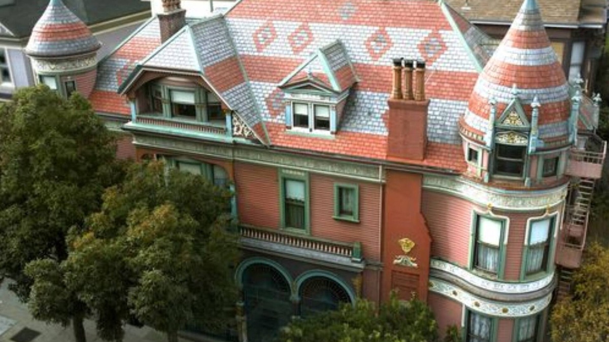 Western Addition Bed & Breakfast | Chateau Tivoli B&B