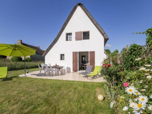 Saint-Joachim House | Chaumière Typique en Brière avec Cheminée, WiFi, et Terrasse - Idéal Familles - FR-1-306-1131