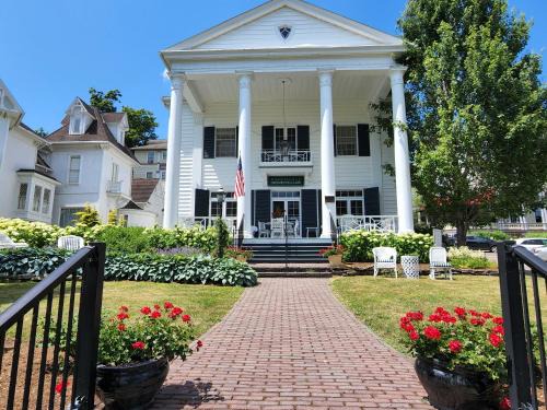 Chautauqua Bed & Breakfast | Chautauqua Women's Club