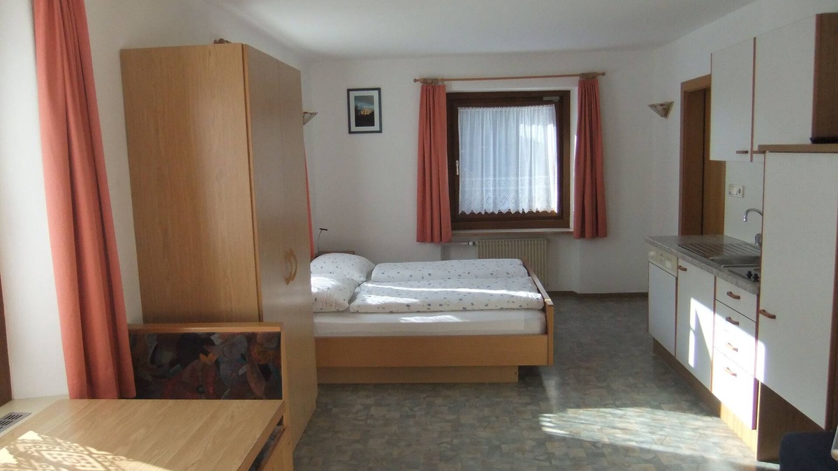 Laion Apartment | cheap apartment in St. Peter/Tal, 4 km before Ortisei