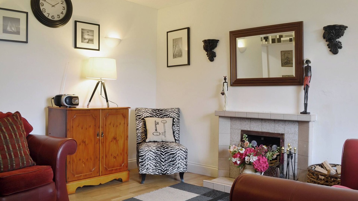 Kiltarlity Cottage | Checkers Cottage - Beaufort Estate