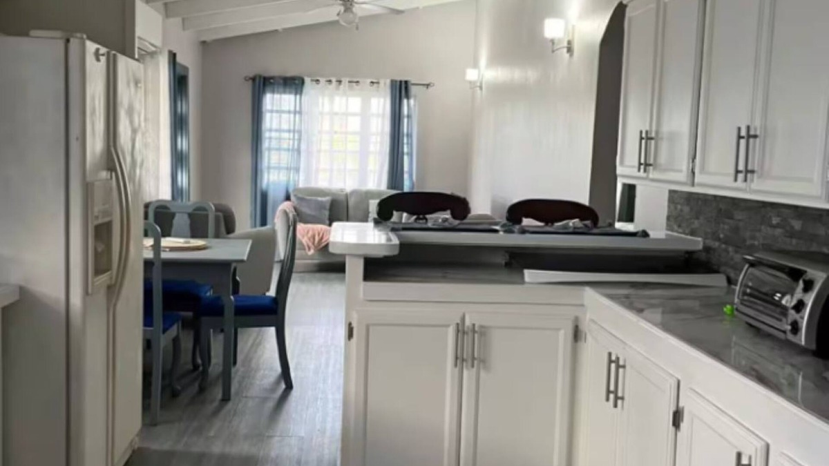 St. John's House | Cheerful 2 bedroom Home