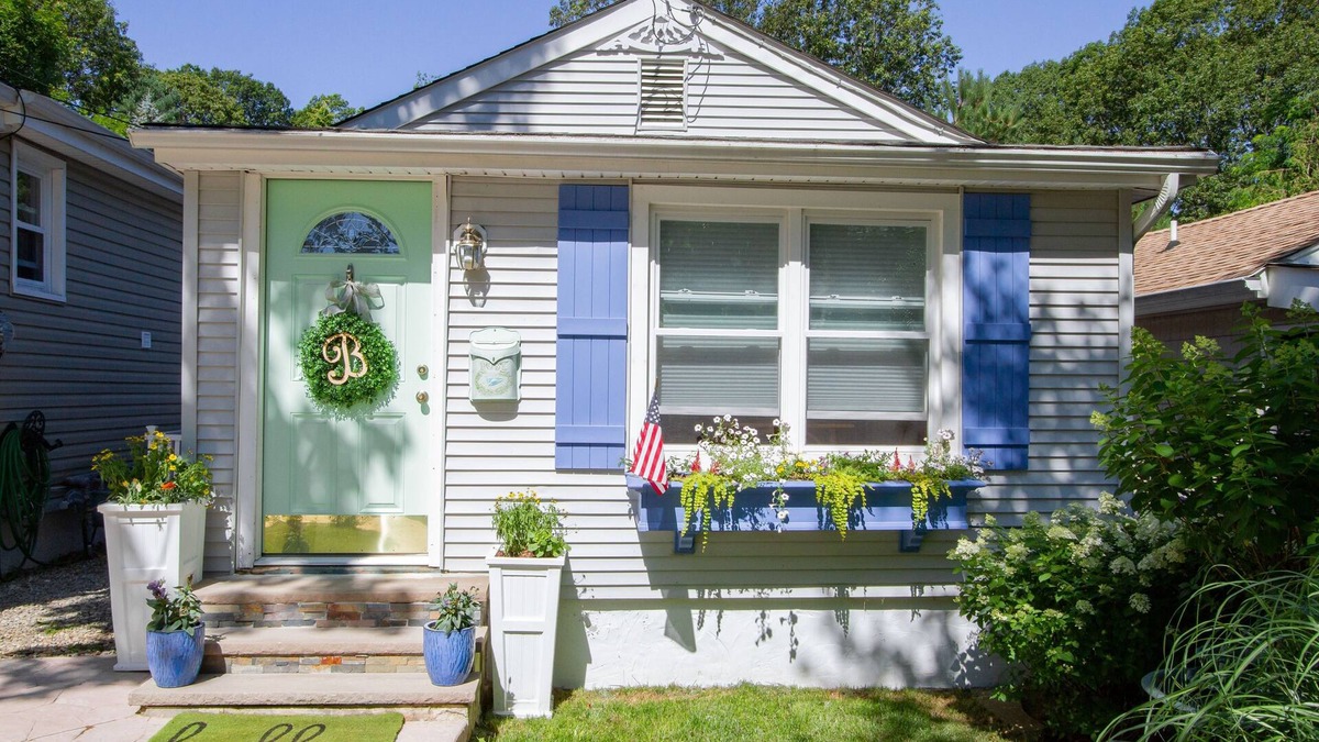 Highlands Cottage | Cheerful 2-bedroom shore cottage with free parking