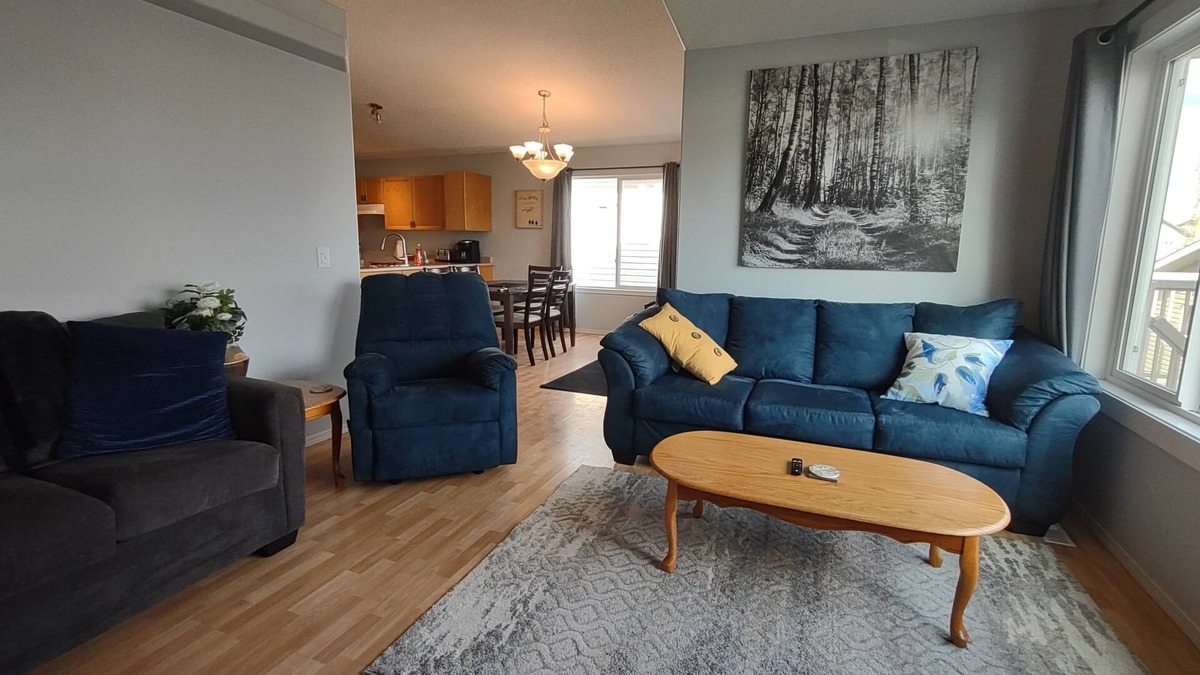 Grande Prairie House | Cheerful 3 Bedroom Home - Fully Stocked, Clean & Pet Friendly!