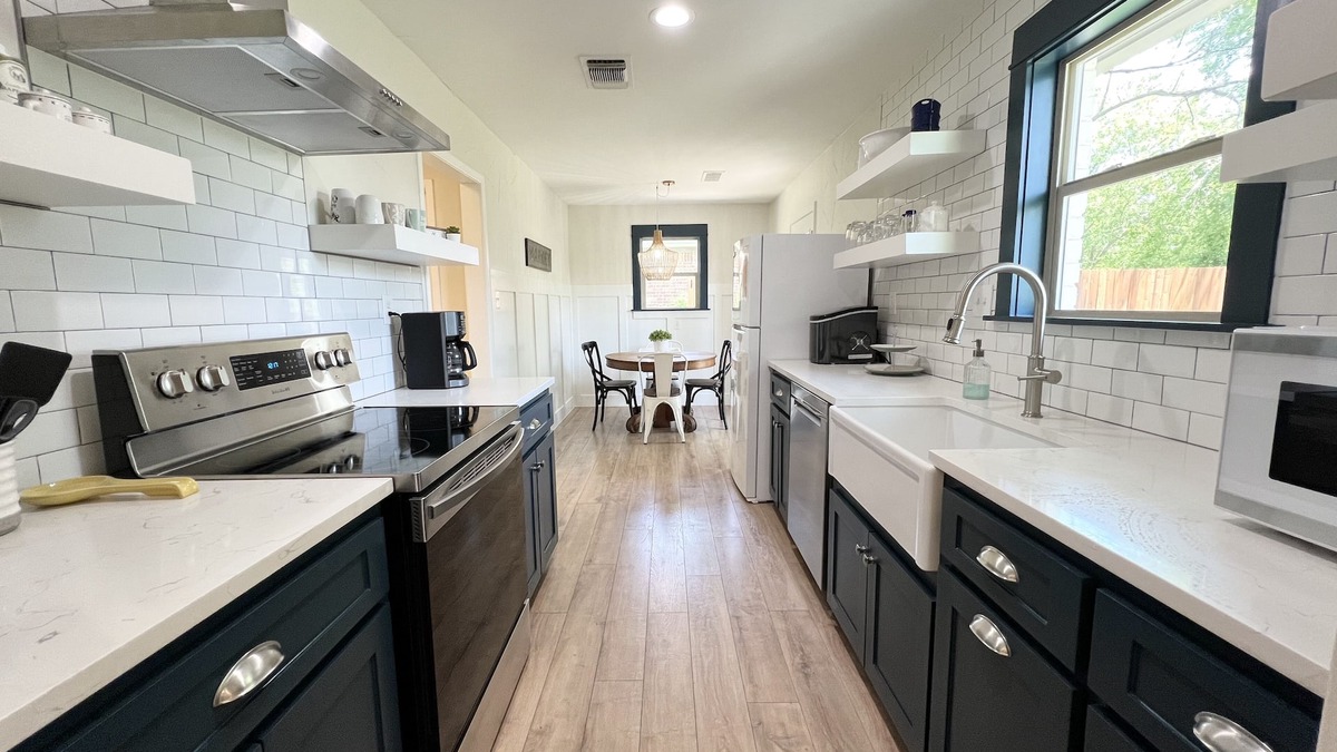 Keller House | Cheerful 3 Bedroom Old Town Keller Home