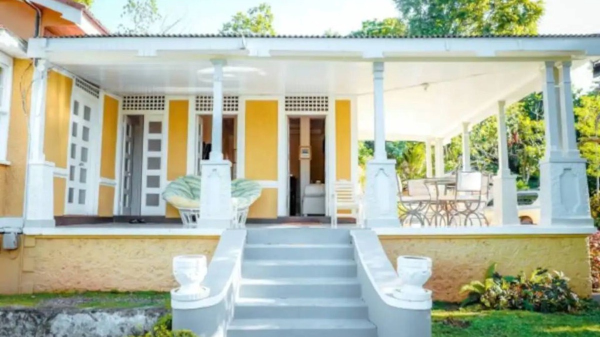 Oracabessa House | Cheerful 3-bedroom villa with on premises parking