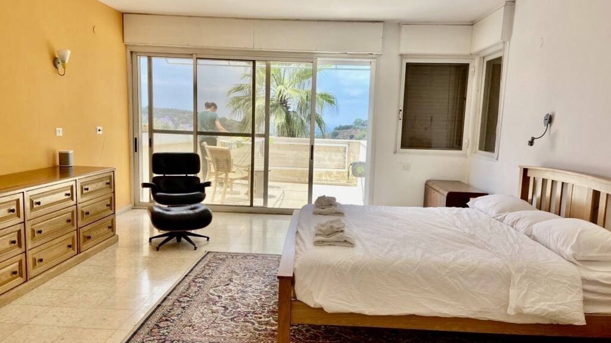 Zikhron Ya'aqov Villa | Cheerful 4-bedroom home with Sea & Nature VISTA
