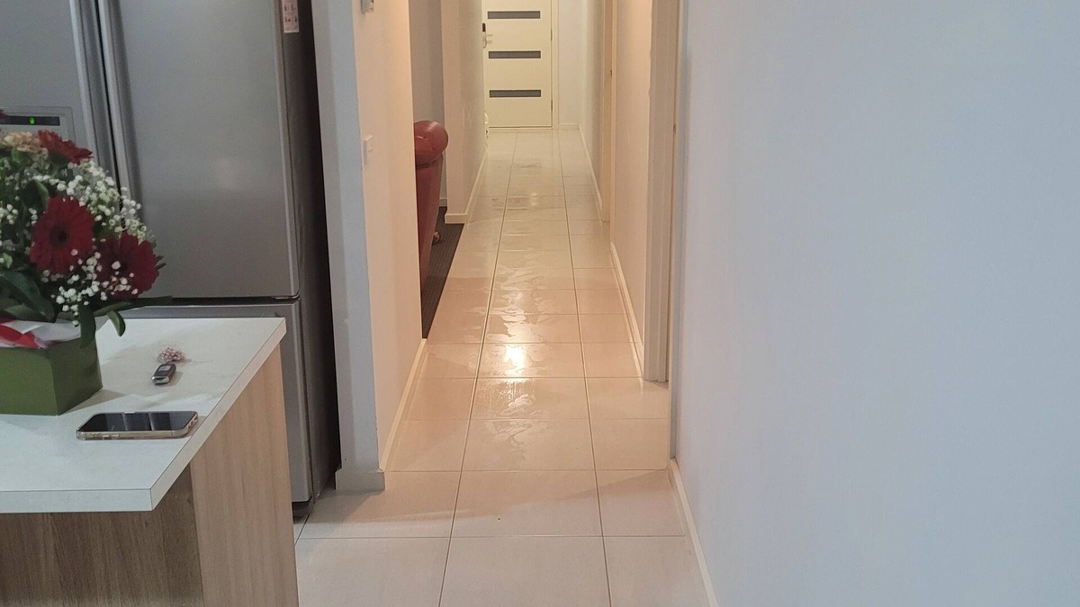 Curlewis House | Cheerful 4 bedroom house 2 minutes from Bayview, boat ramp and beach.