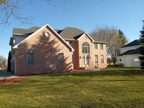 Appleton Villa | Cheerful 4 Bedroom Luxury Villa