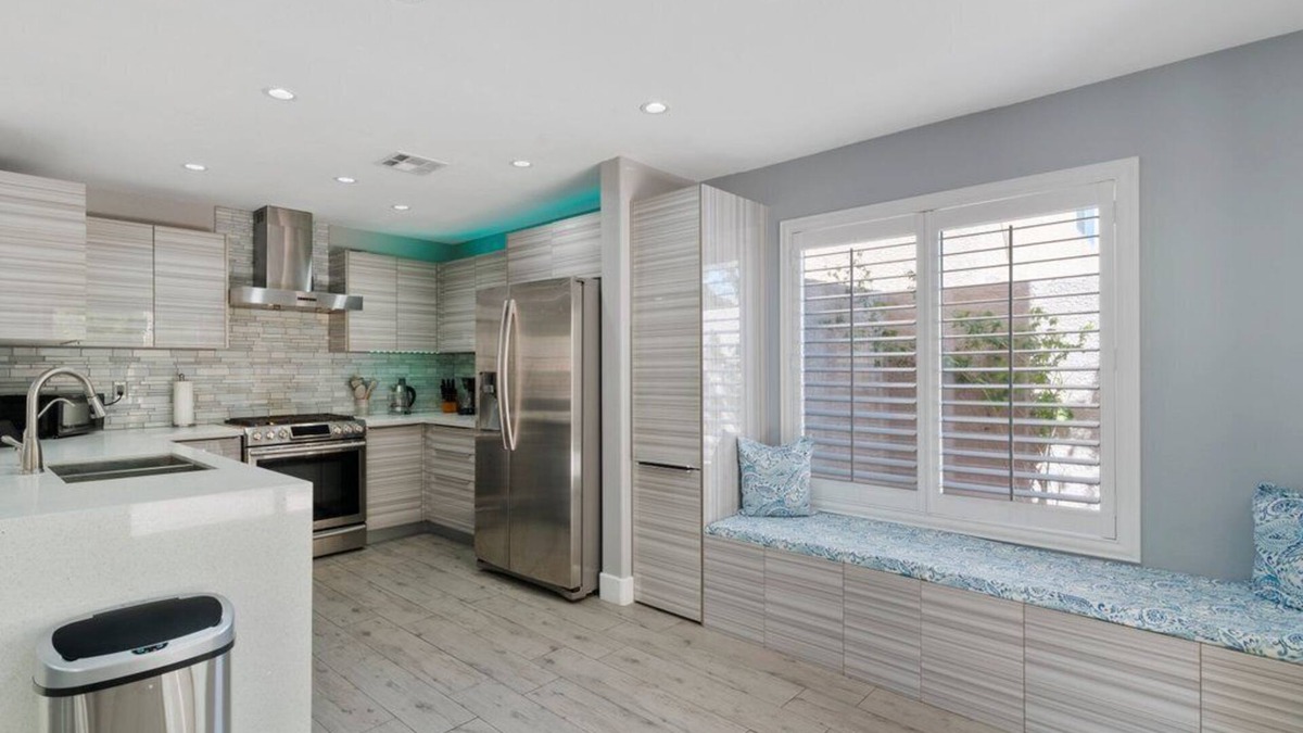 Rhodes Ranch House | Cheerful 5-Bedroom Home with hot tub