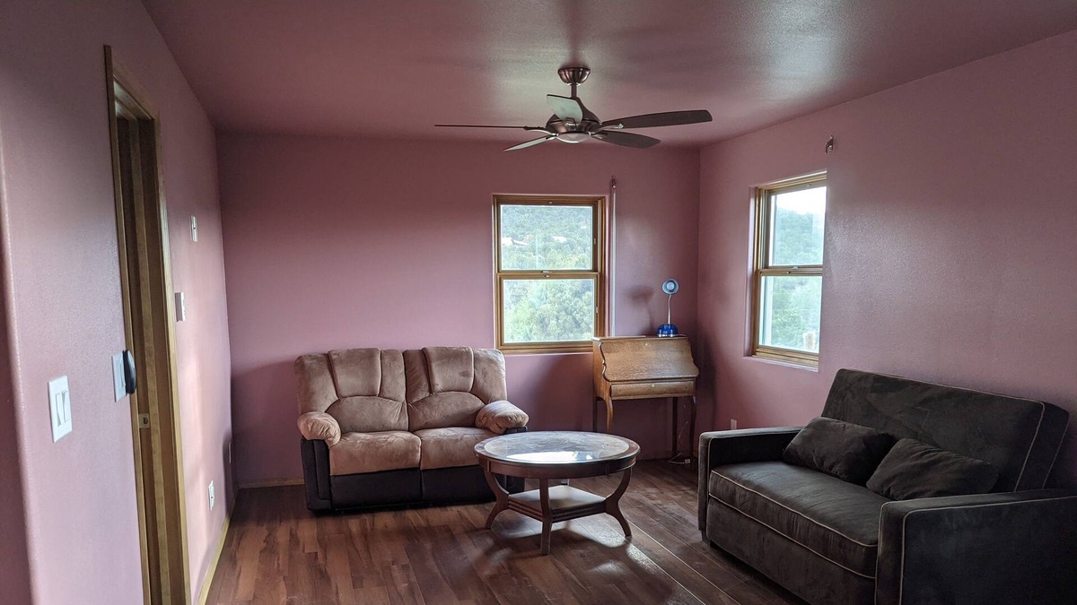 Trampas House | Cheerful Apt