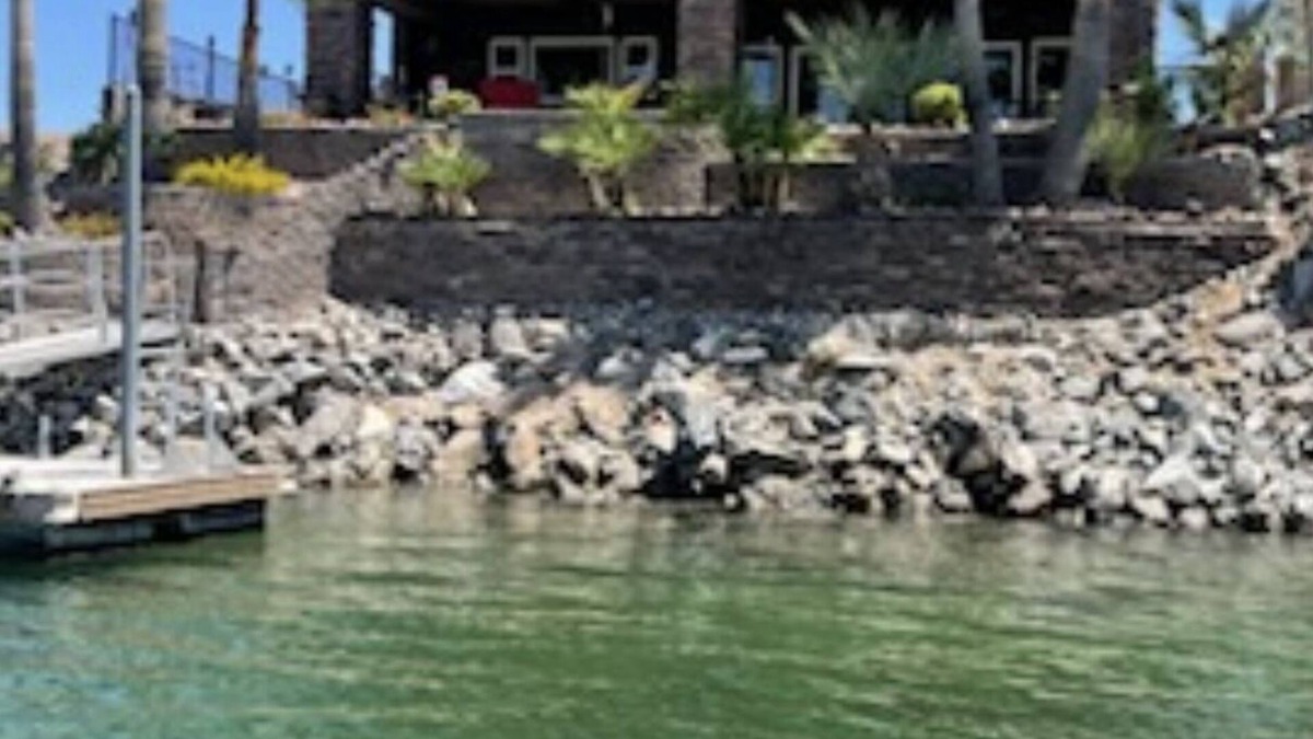 Mohave Valley House | Cheerful Home on the River