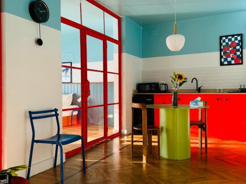 Downtown Cairo Apartment | Cheerful Nile View Apartment