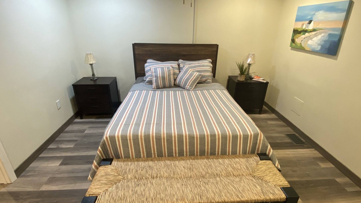 Mars Hill-Blaine House | Cheerful One Bedroom Home
