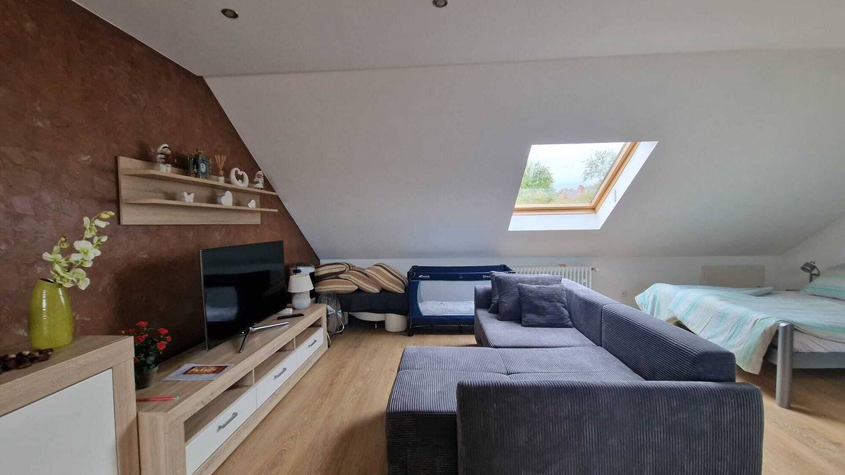 Rheinau House | Cheerful Roof Flat in a Private German Style Housen
