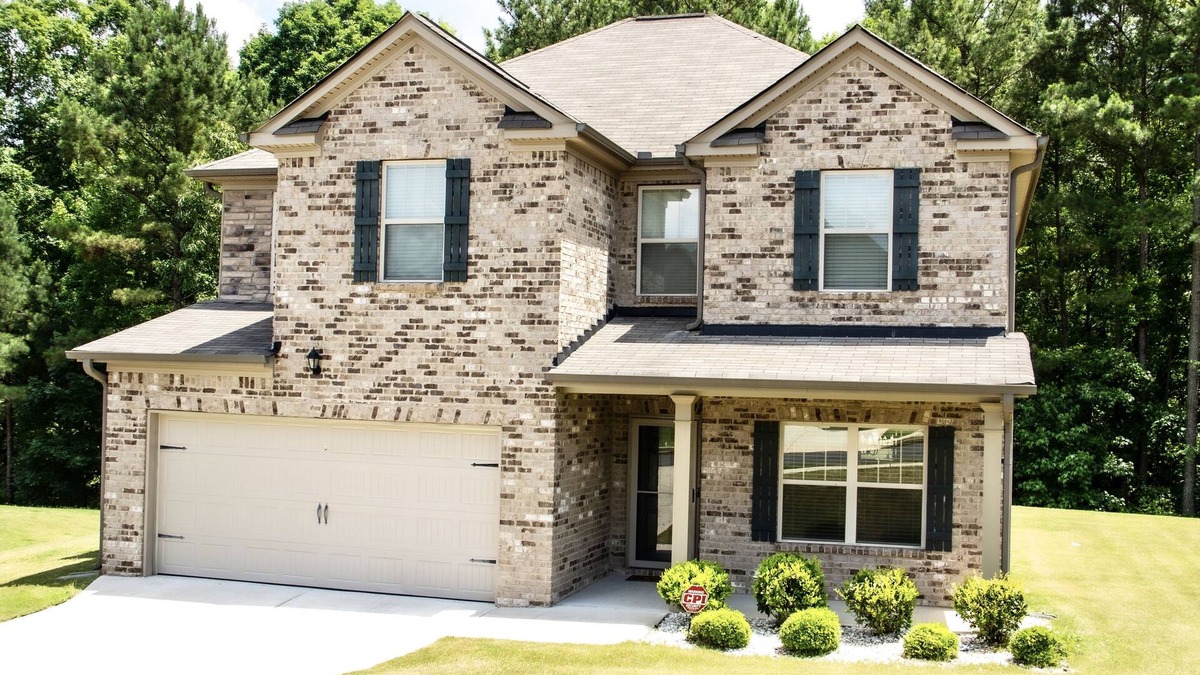 Hampton House | Cheerful & Spacious 4bedroom home away from home!