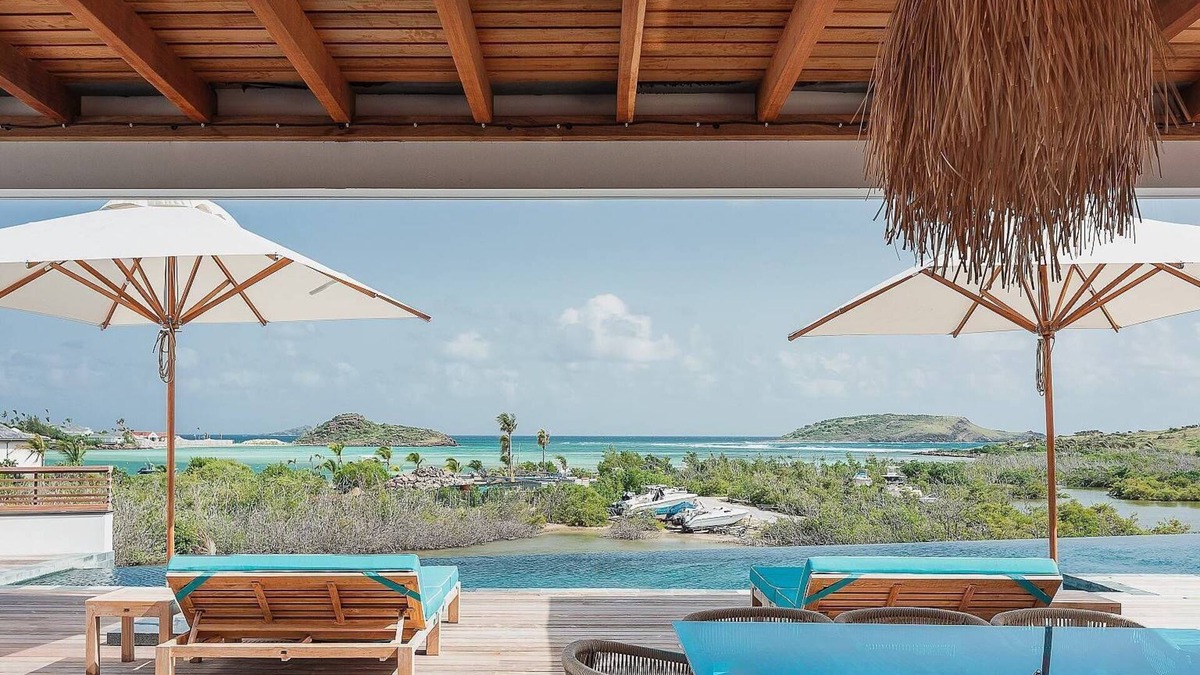 Anse du Grand Cul-de-Sac Villa | Chef included by Fantasia Villas: Villa Hemingway