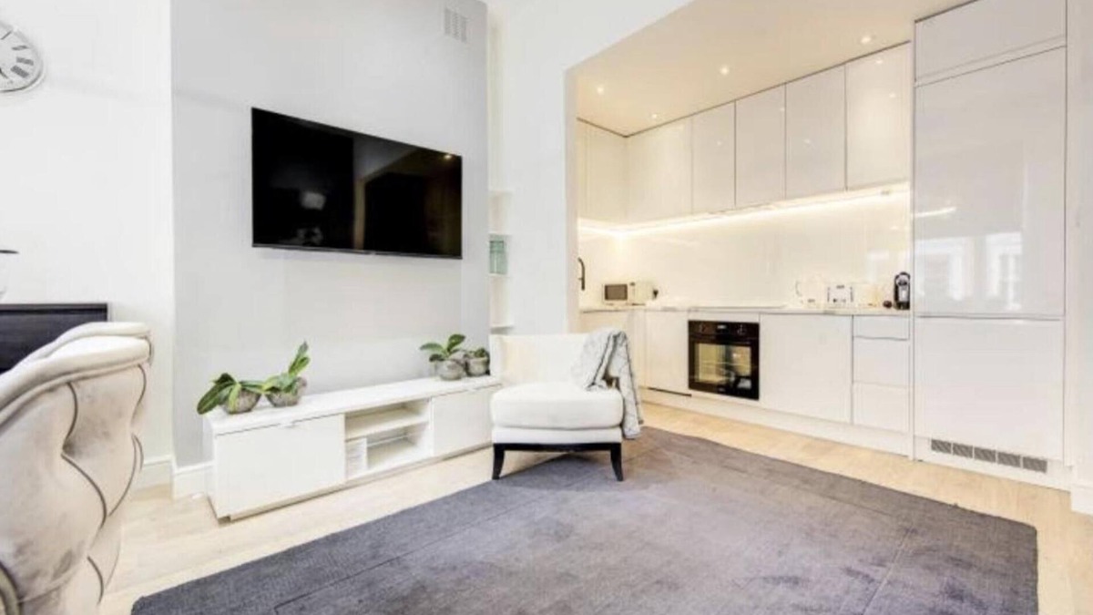Earl's Court Apartment | Chelsea - 2bed Apartment - Sleeps 4 - Pet Friendly