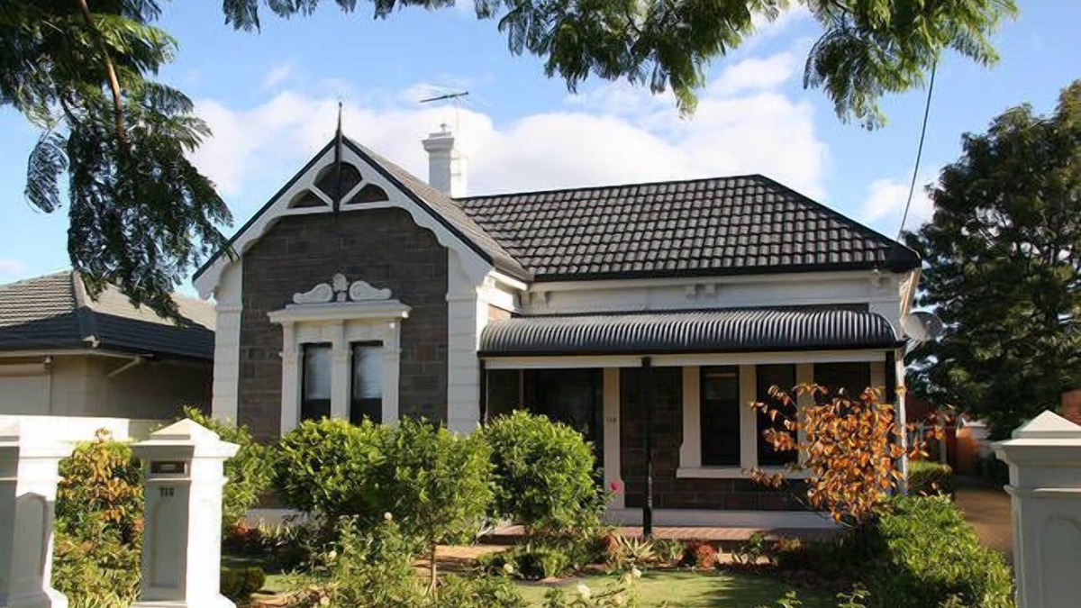 Cheltenham House | Cheltenham House: 3 bedroom, 2 bathroom renovated villa