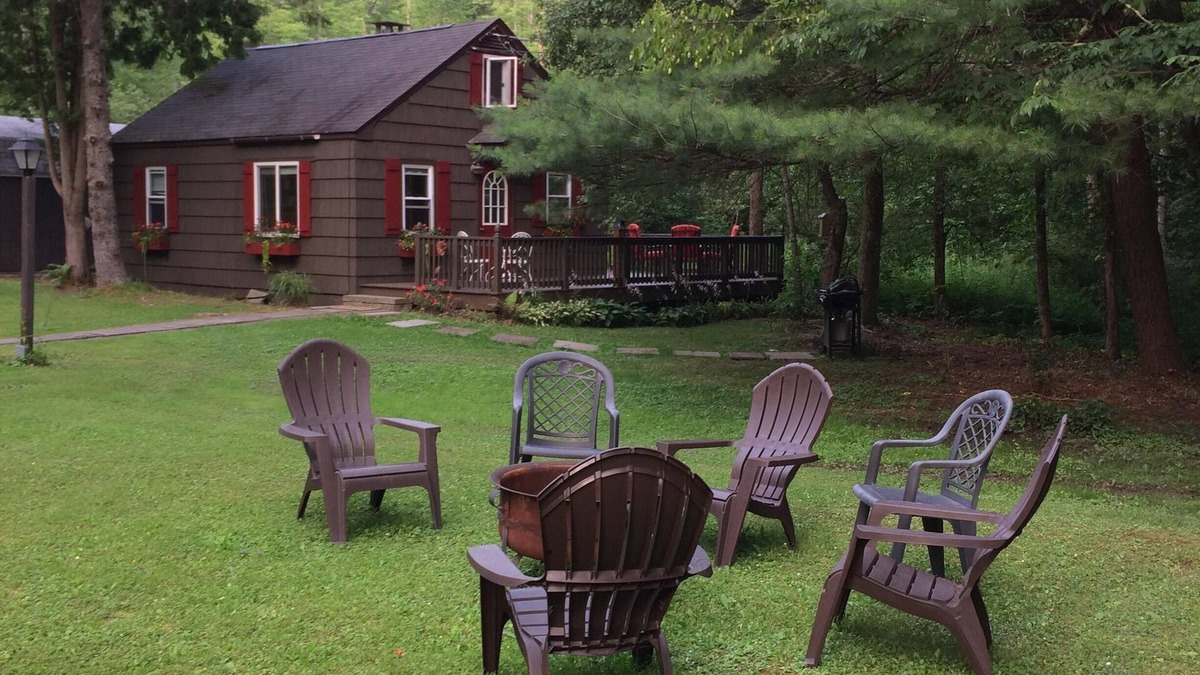 Norwich House | Chenango Lake Guest House
